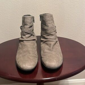 Mephisto Women’s Booties SZ 7 1/2